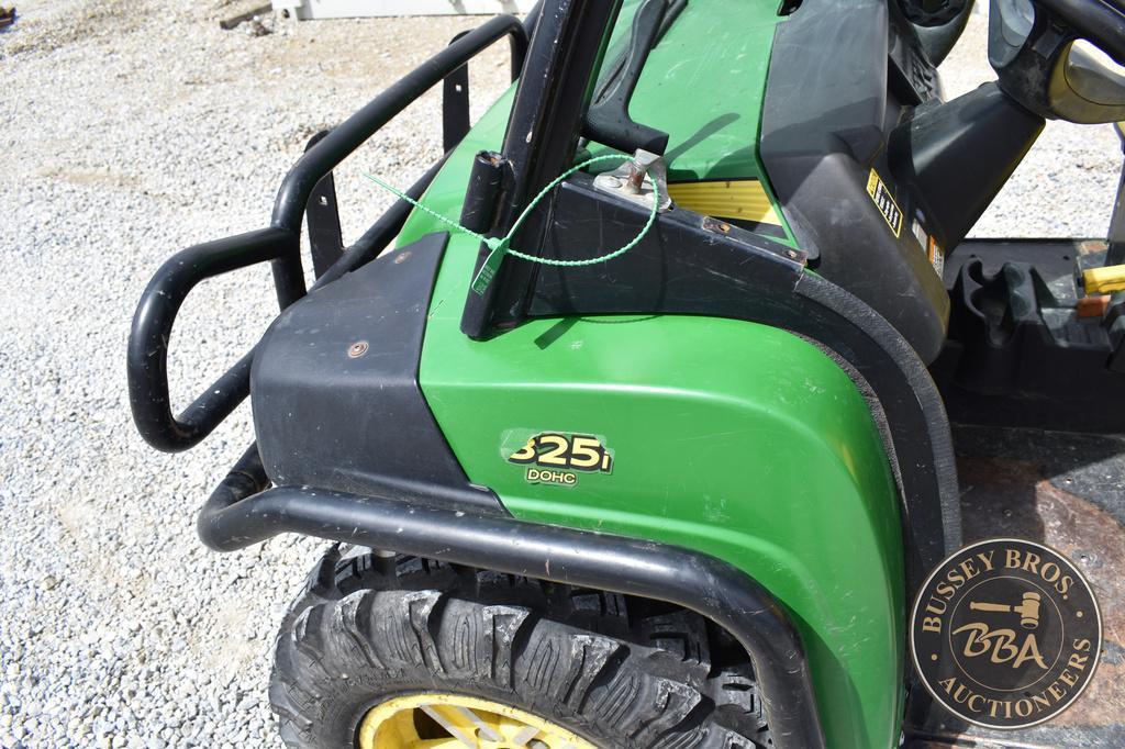 JOHN DEERE GATOR XUV 825I 26125