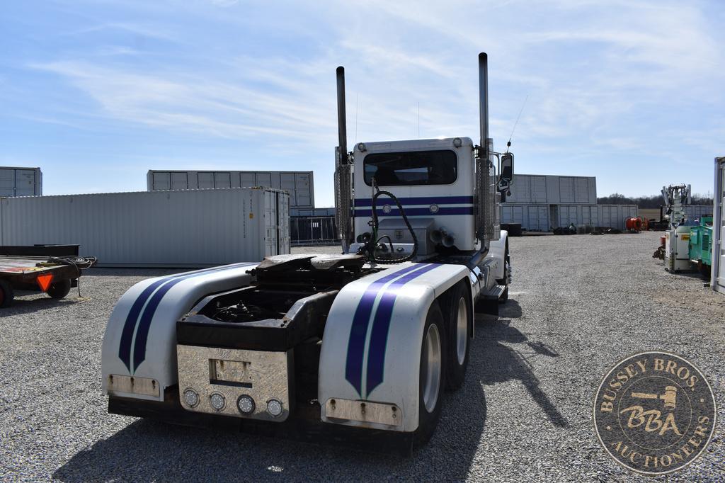 2016 PETERBILT 389 25987