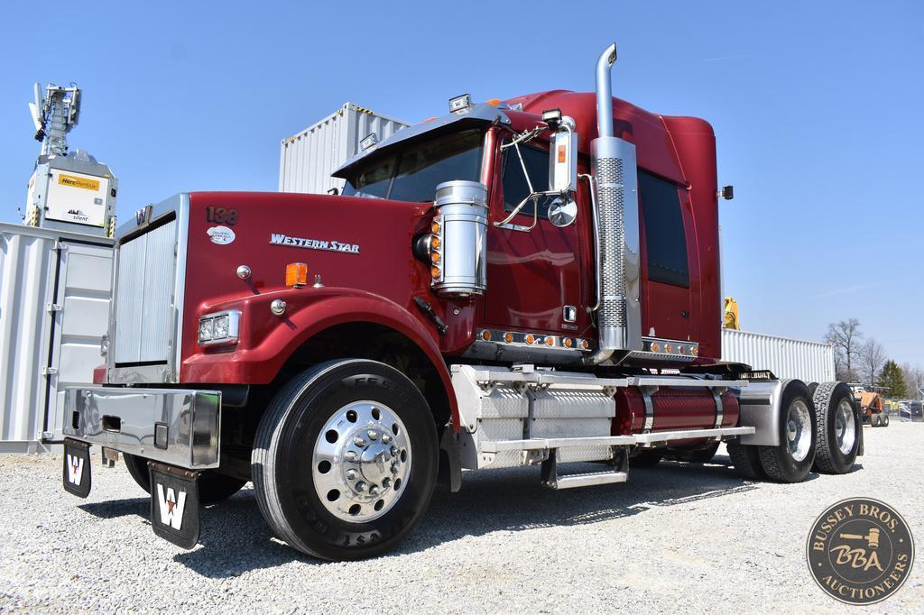 2012 WESTERN STAR 4900 26044