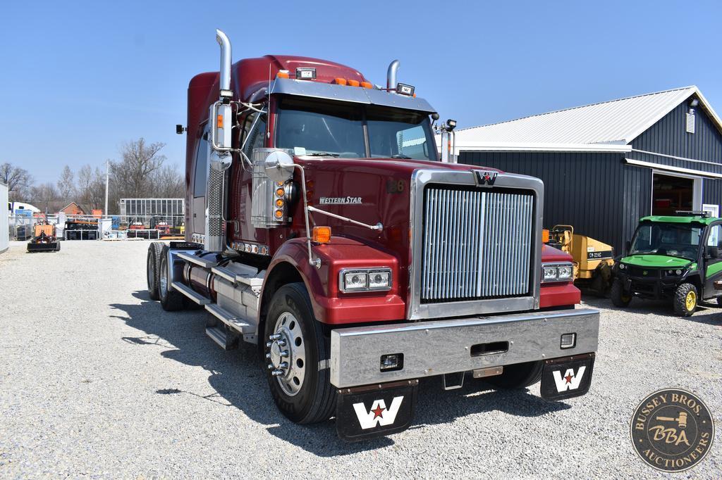 2012 WESTERN STAR 4900 26044