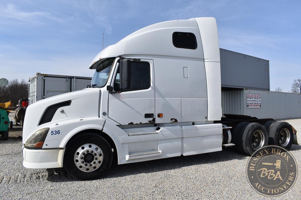 2007 VOLVO VNL64T670 25996