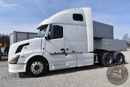 2007 VOLVO VNL64T670 25996