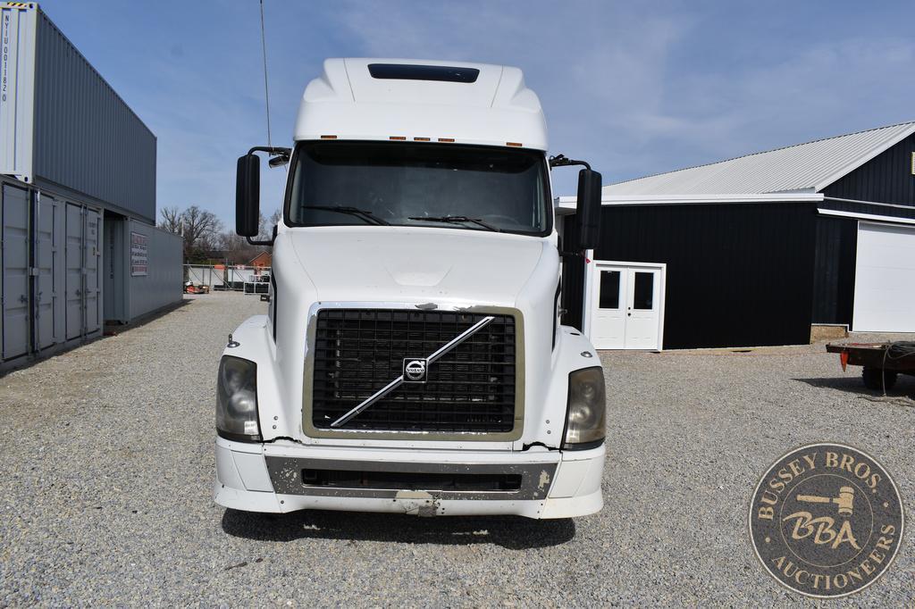 2007 VOLVO VNL64T670 25996