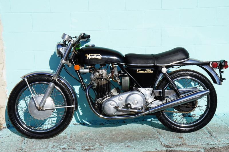 1972 Norton COMMANDO