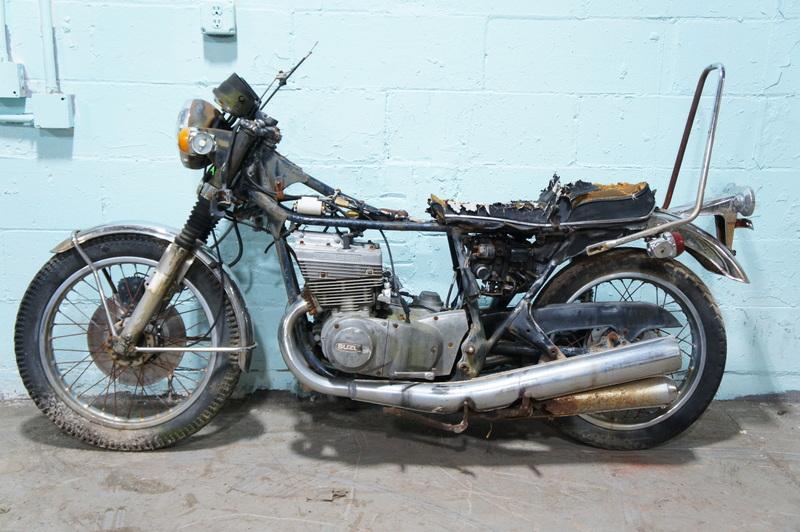 1973 SUZUKI GT550