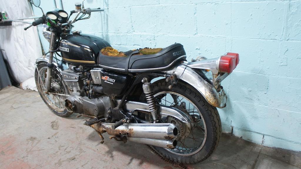 Suzuki GT550