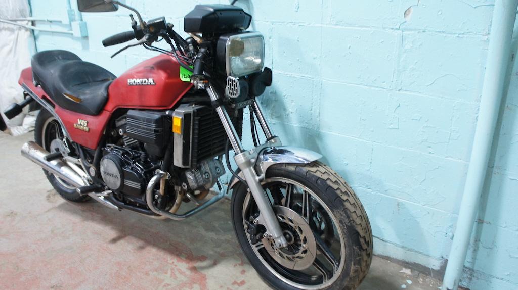 1982 HONDA VF750S V45 SABRE Motorcycle