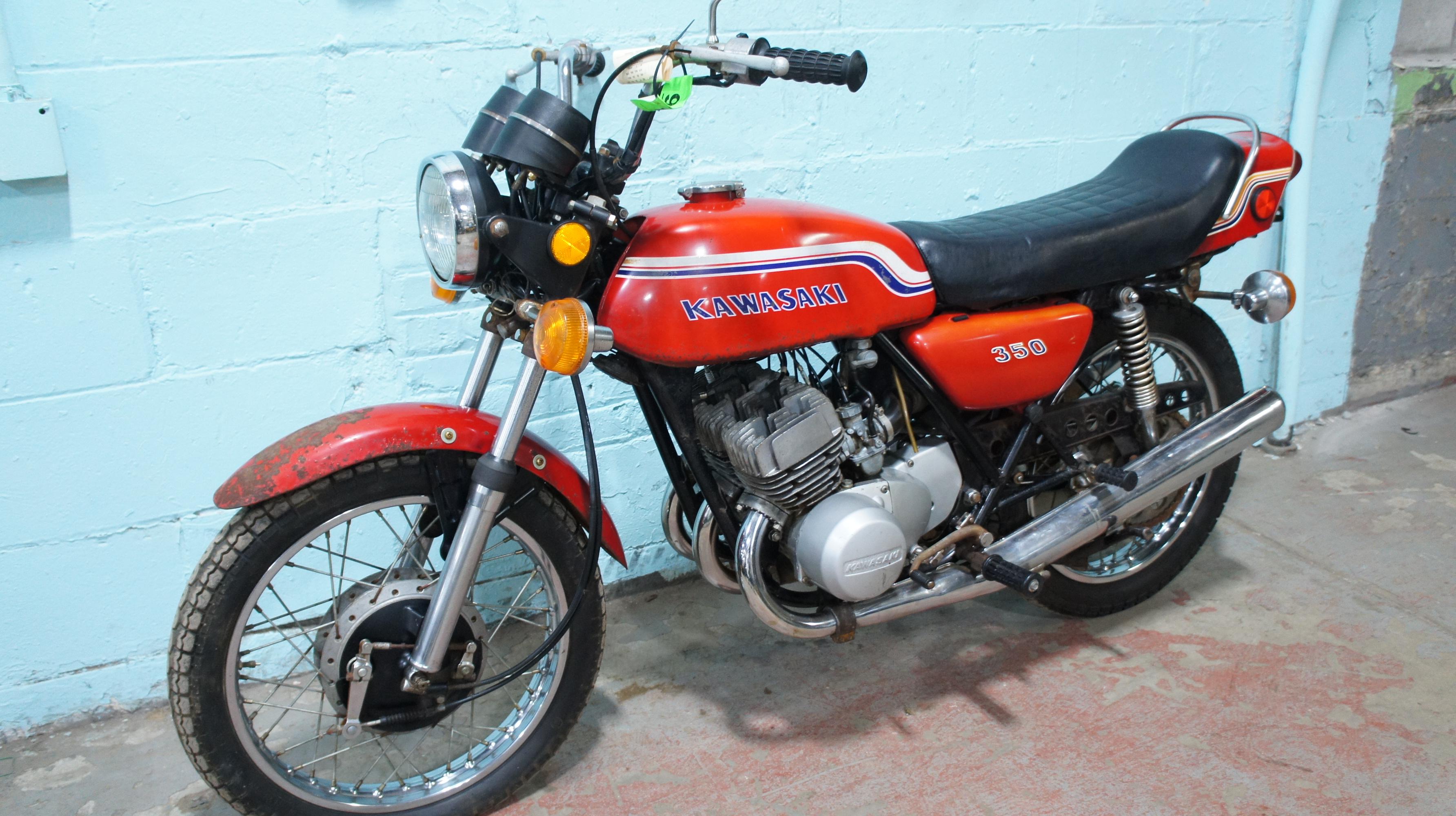 1972 KAWASAKI S2 Motorcycle