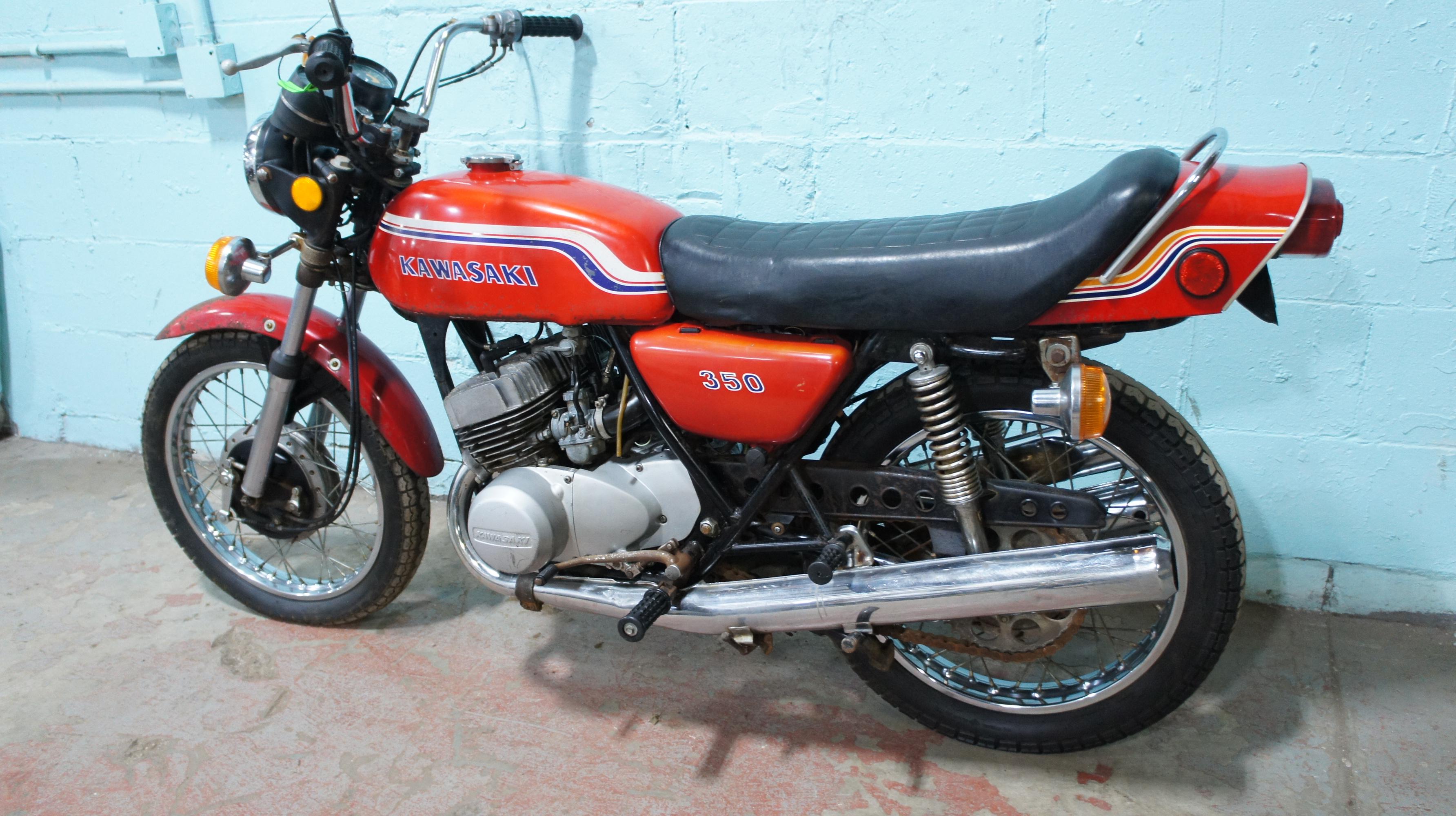 1972 KAWASAKI S2 Motorcycle