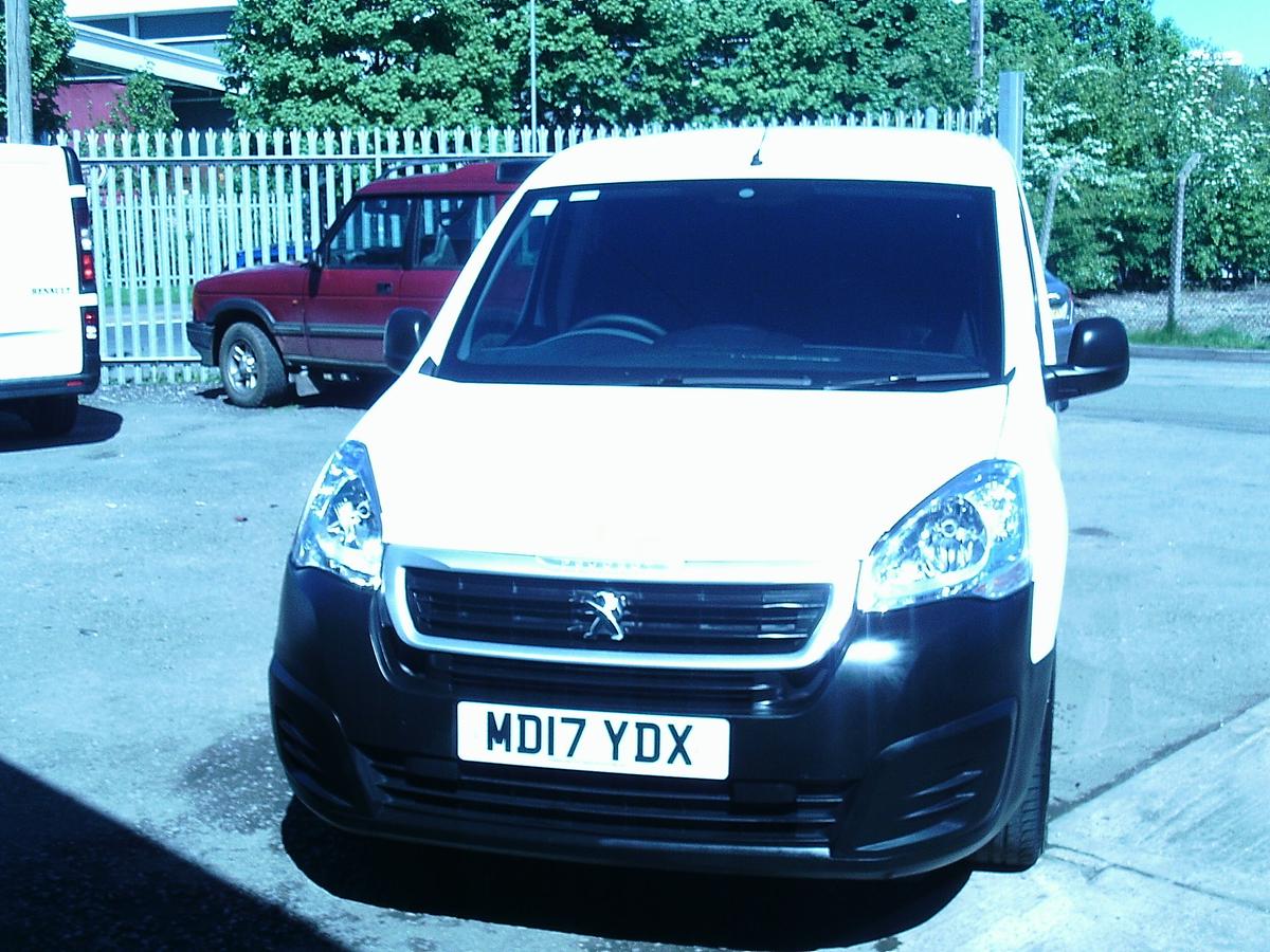 2017/17 REG PEUGEOT PARTNER S L2 BLUE HDI LWB WHITE DIESEL PANEL VAN, SHOWING 0 FORMER KEEPERS