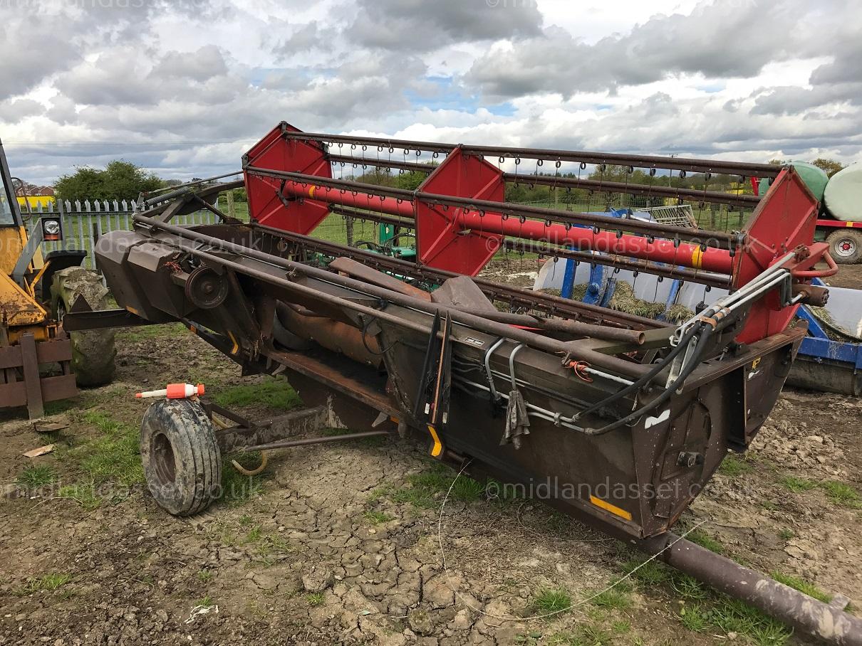 MASSEY FERGUSON COMBINE HARVESTER