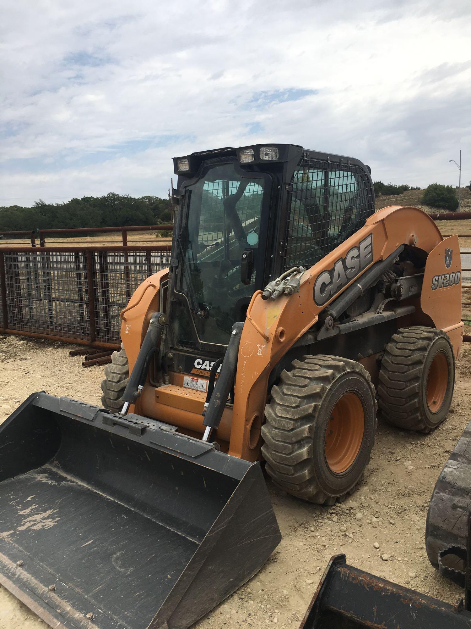 Case SV280 -- cab/air 397 hours--- 2017 YEAR Nice late model skid steer JAFSV280TGM422553