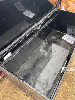 Nice oversized diamond plate aluminum tool box. Less than 30 days use.