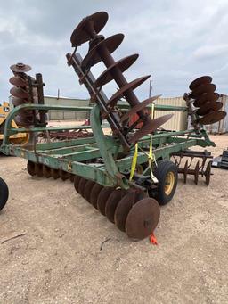 John Deere 235 Disk