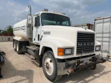1998 Mack CH613 Water Truck Shows 534,XXX Miles Shows 30,336 HRS GVWR 53,000 Seller States it has