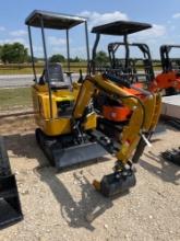 H15 Mini Excavator with Manual Thumb Gas Power