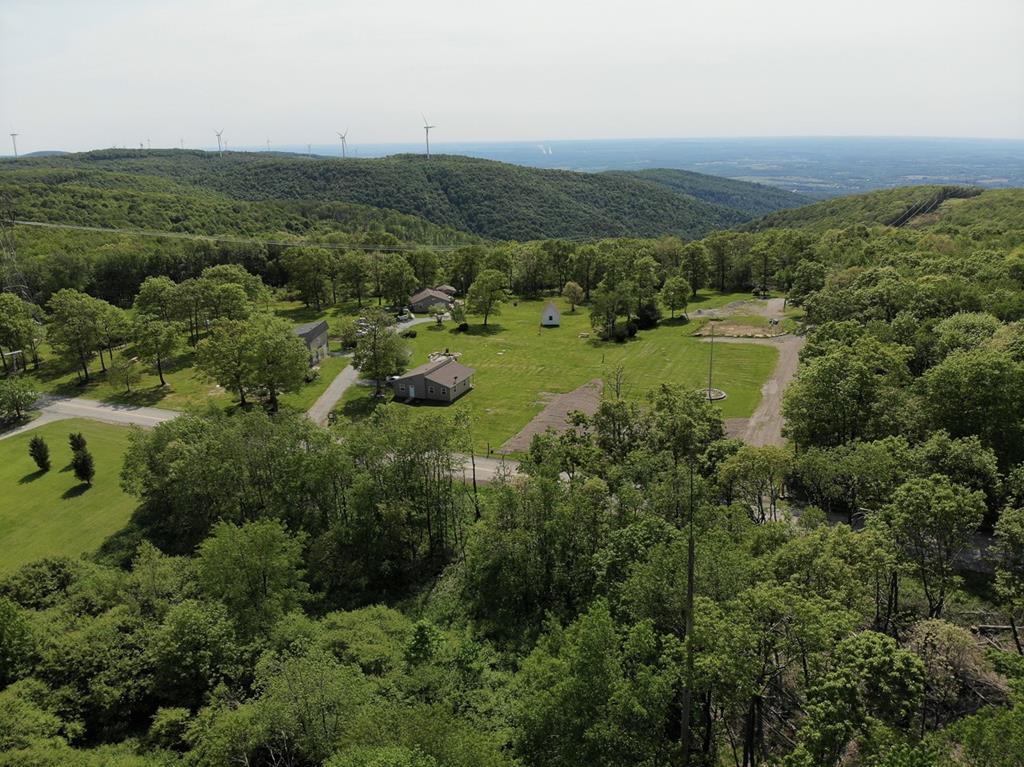 Property Address: 1037 Skyline Drive Farmington PA 15437