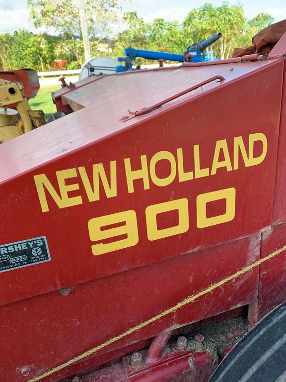New Holland 900 Forage Harvester