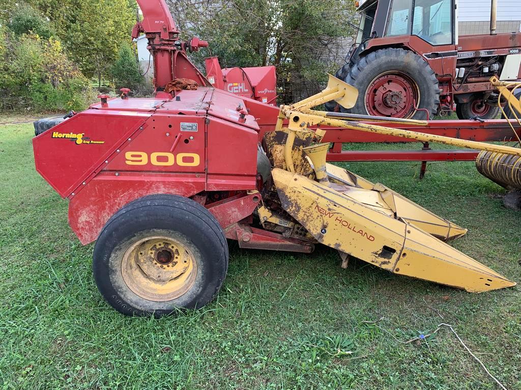 New Holland 900 Forage Harvester