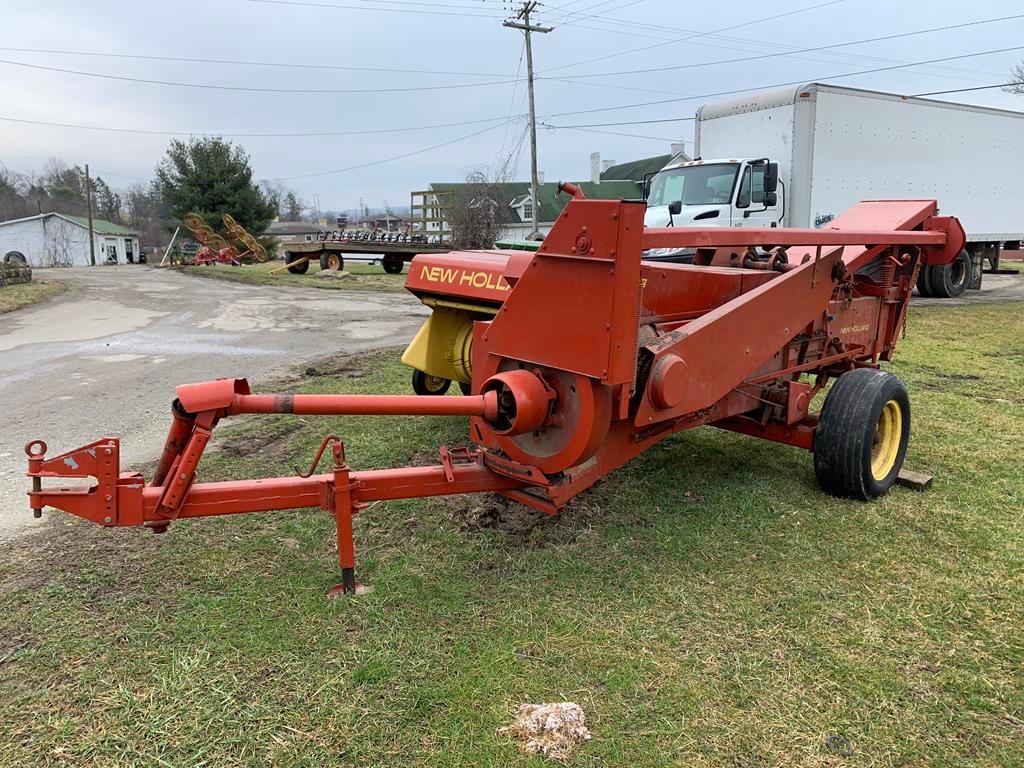 New Holland 273 Hayliner with thrower