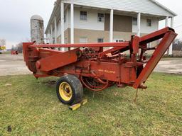 New Holland 273 Hayliner with thrower