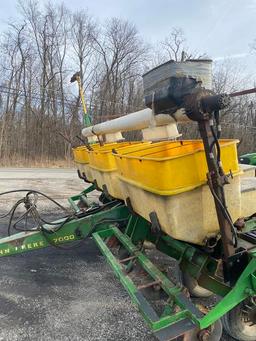 John Deere 7000 Corn Planter