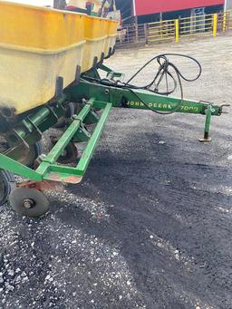 John Deere 7000 Corn Planter