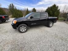 2012 Nissan Titan SV