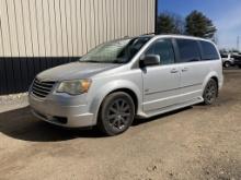 2009 Chrysler Town & Country Touring