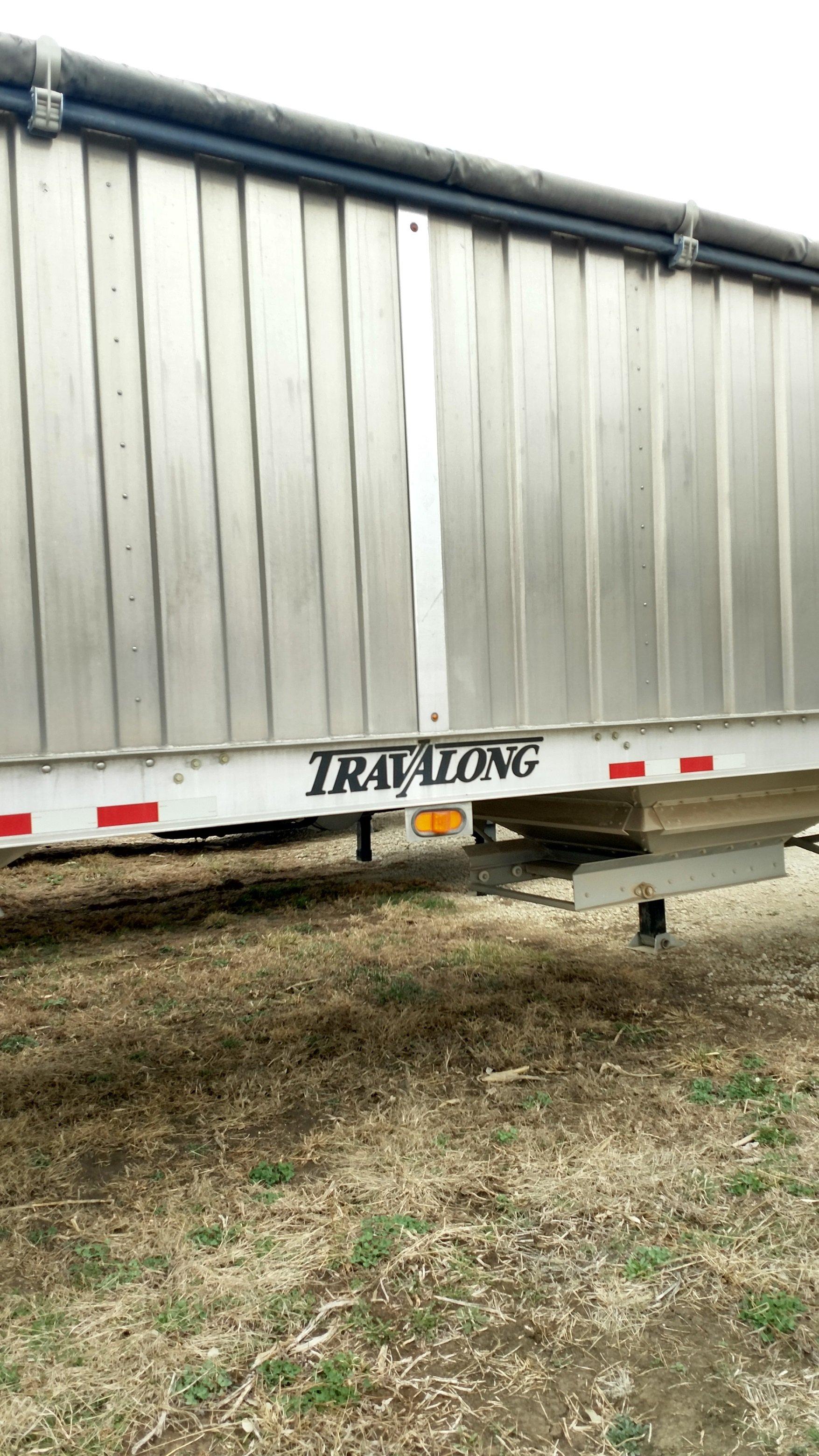 2011 Aluminum Travalong 38' grain trailer