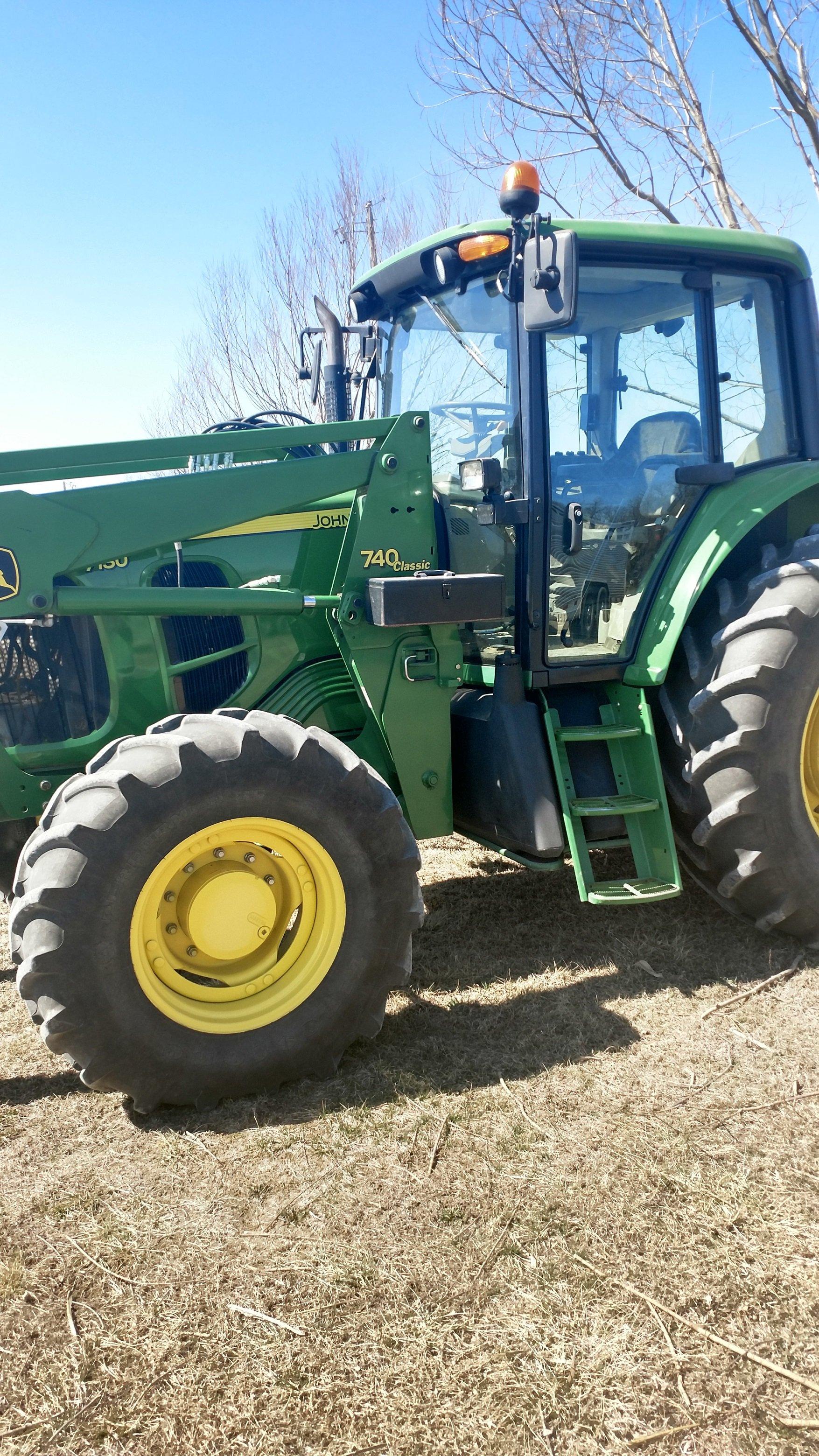 2011 John Deere 7130 dsl. tractor w/740 classic loader