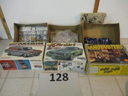 Lot of 3 models