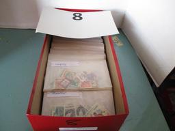 100 glassine envelopes of stamps