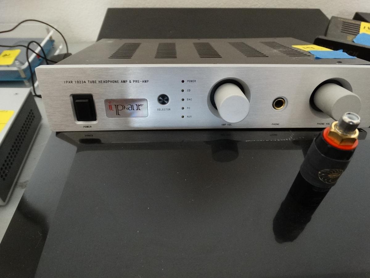 IPar Headphone Amp 1023A