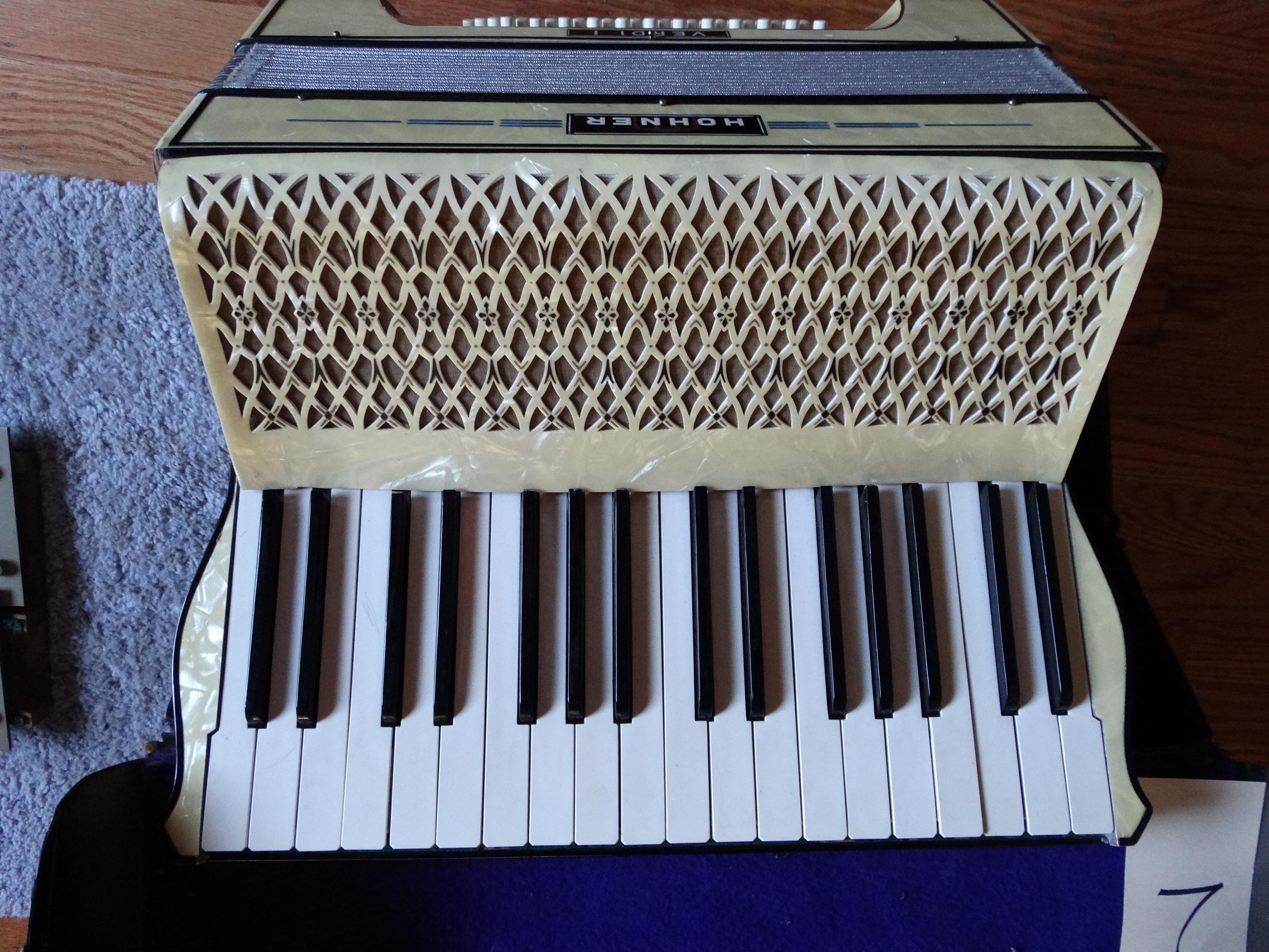 Vintage HOHNER Accordion