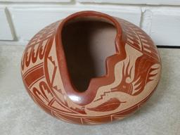 Jemez  Sgraffito Pot  w/ Water Serpent