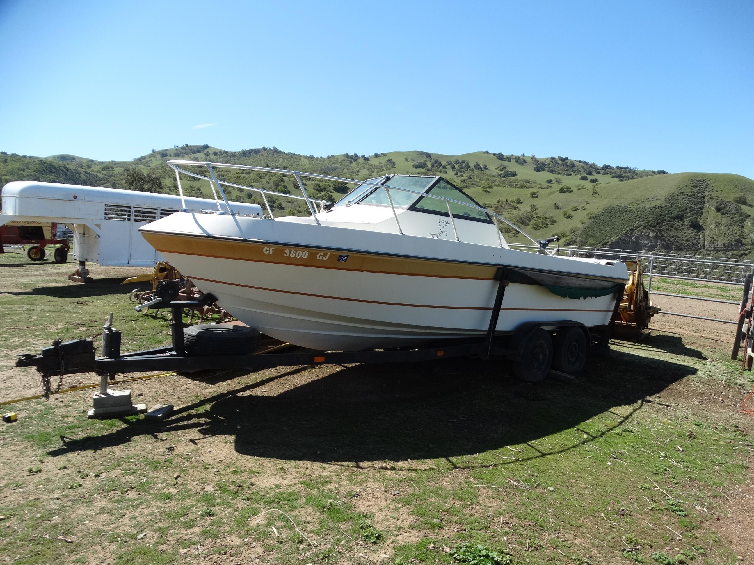 Trailer w/ Boat