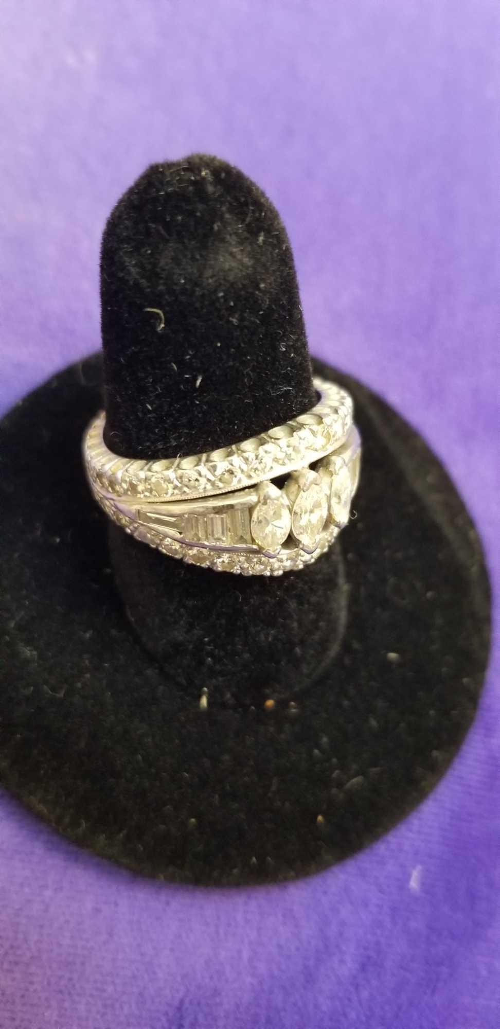 White Gold and Diamond Woman's Ring