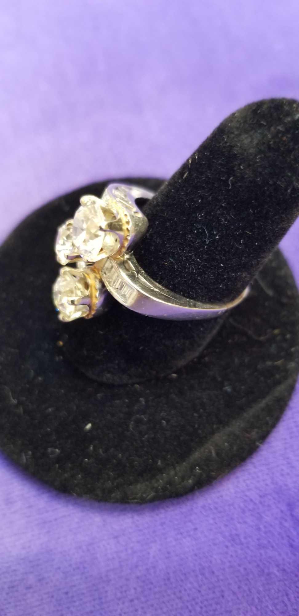 Woman's 14K Diamond Ring