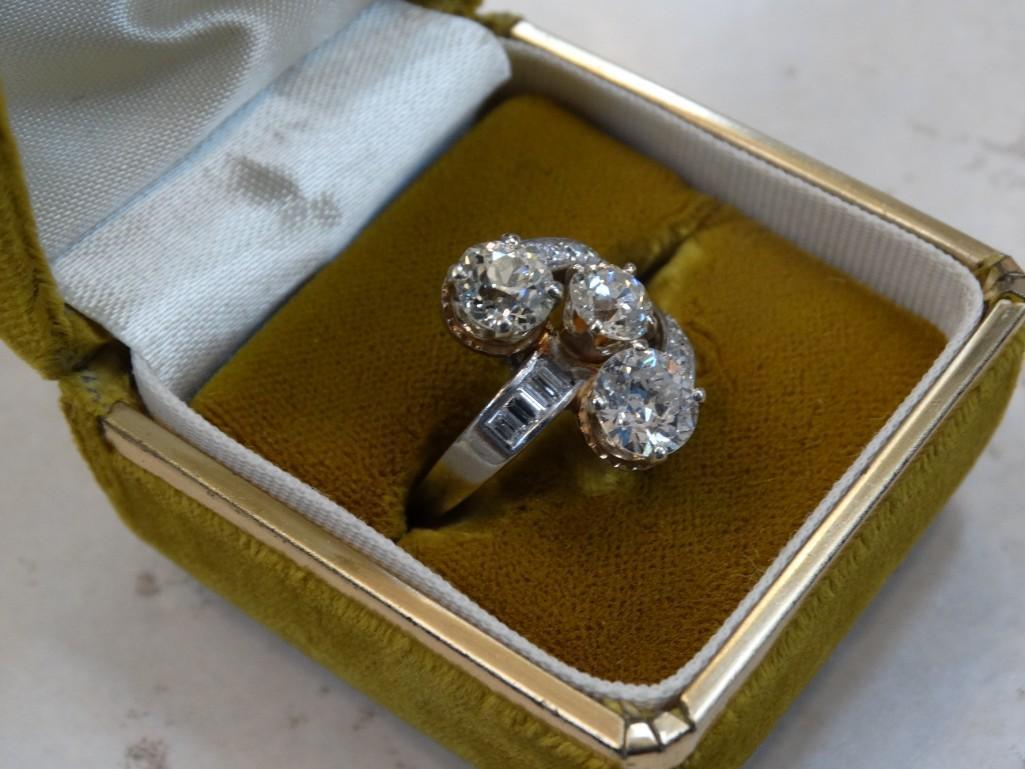 Woman's 14K Diamond Ring