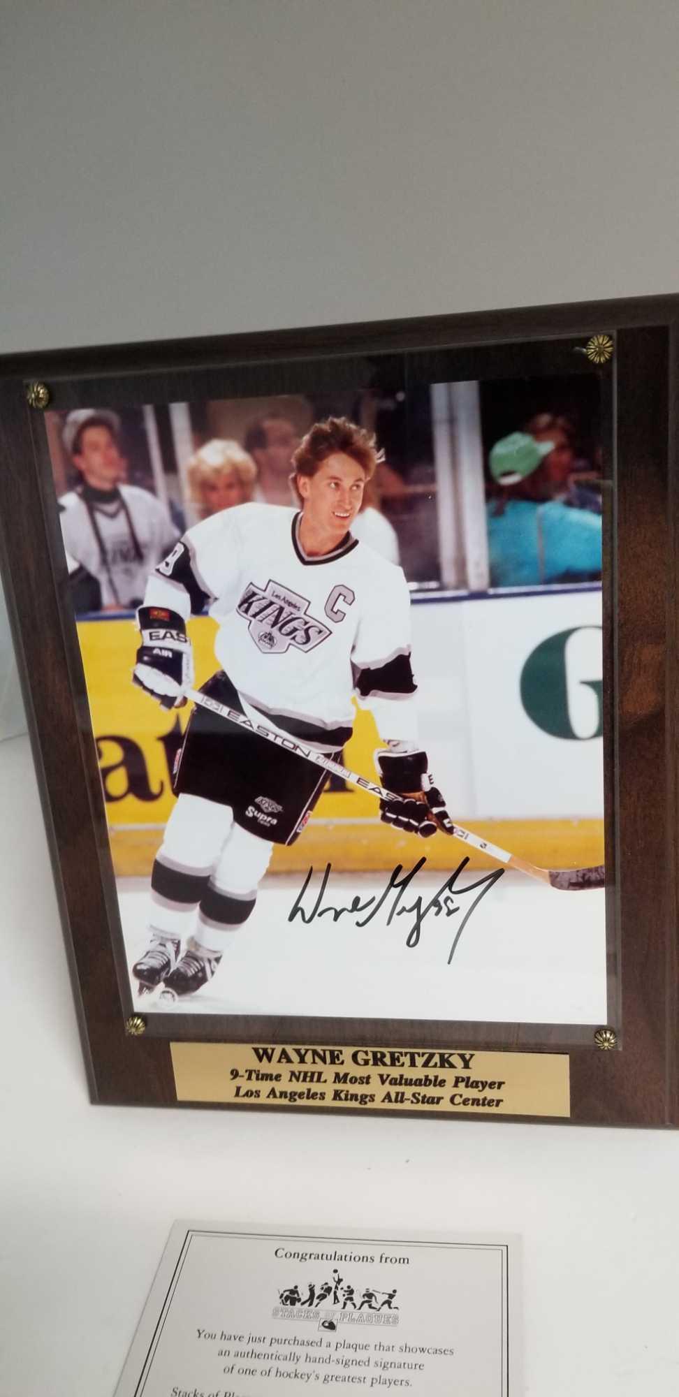 WAYNE GRETZKY Wall Plaque