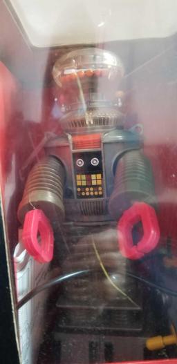 LOST IN SPACE Remote Robot