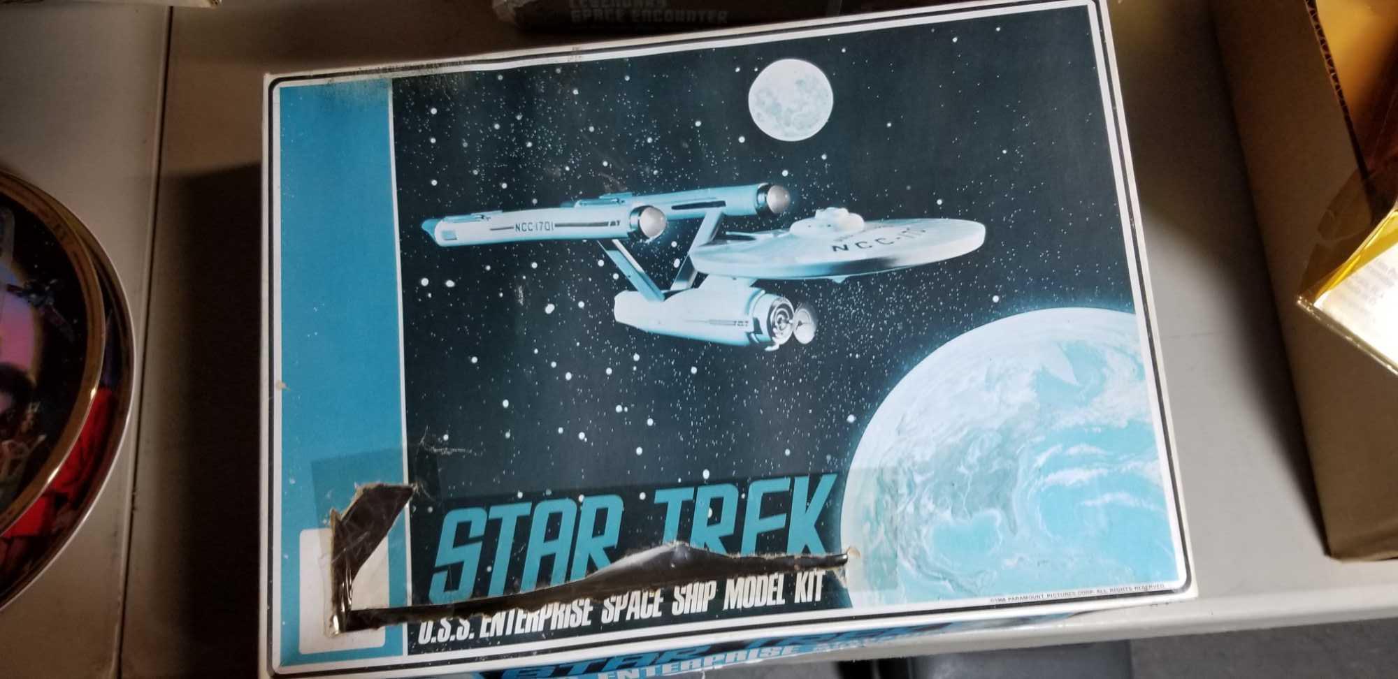 STAR TREK MODEL KIT