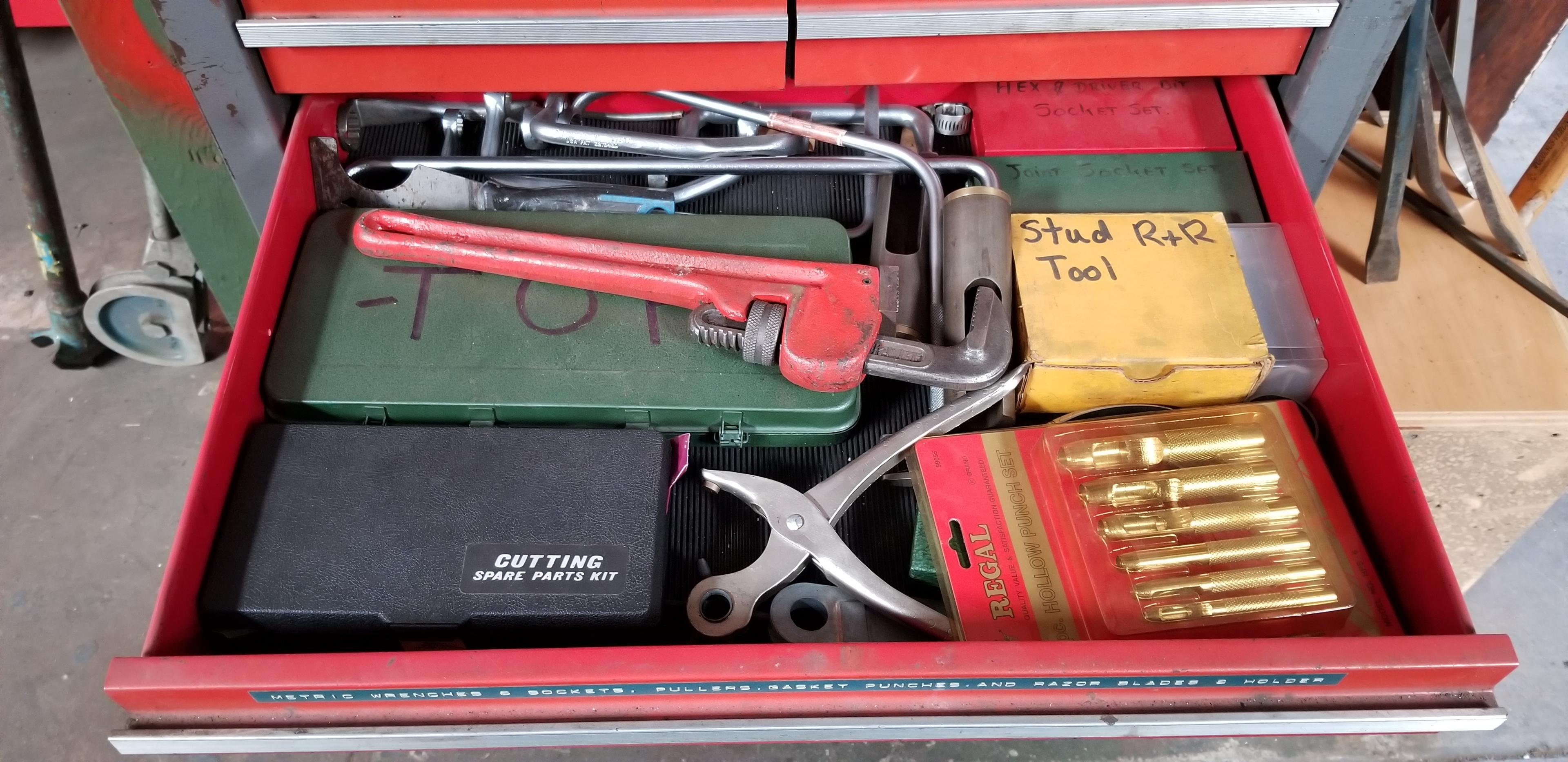 CRAFTSMAN Tool Box