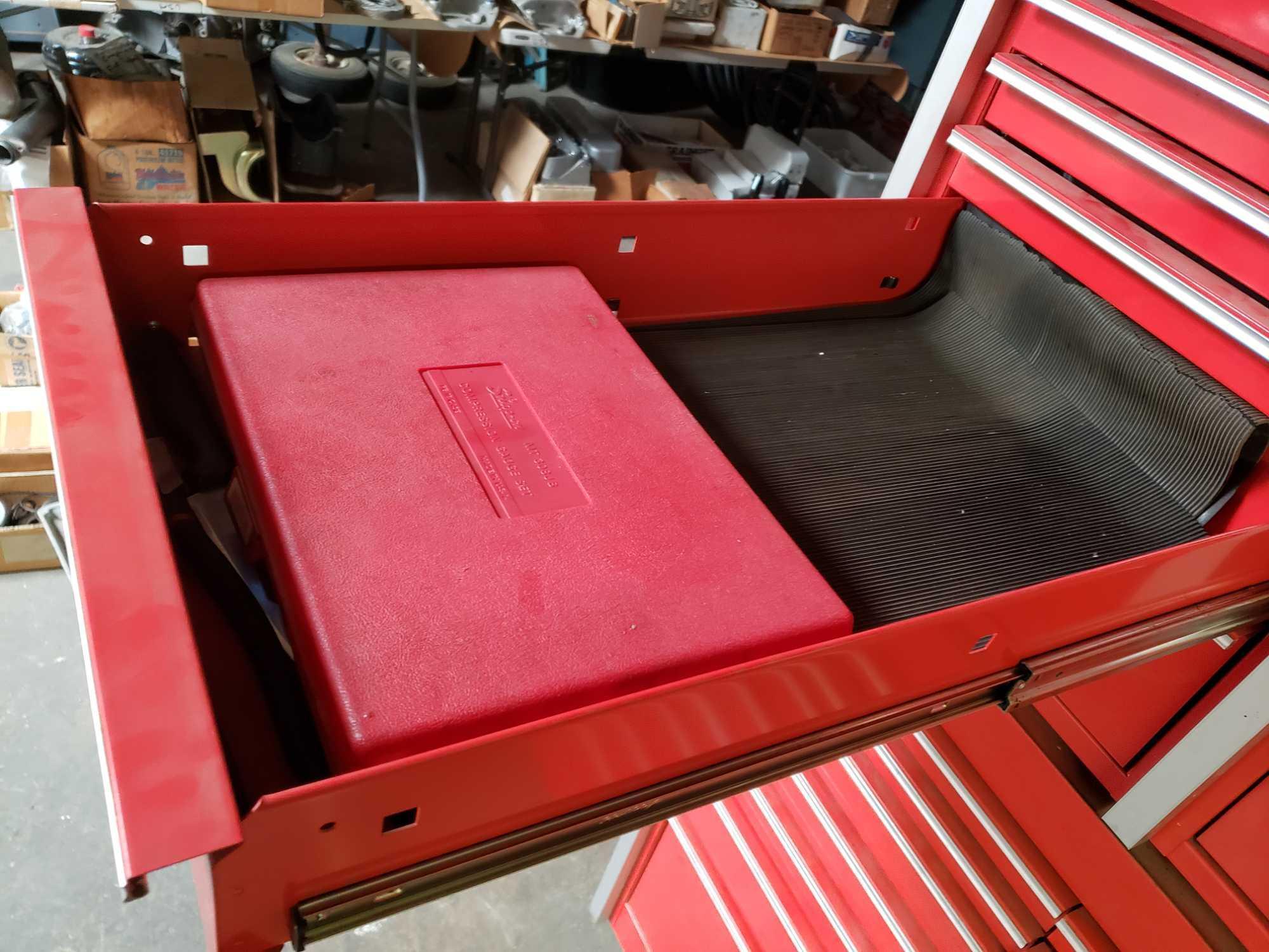 LARGE Snap-On Rolling Tool Cart