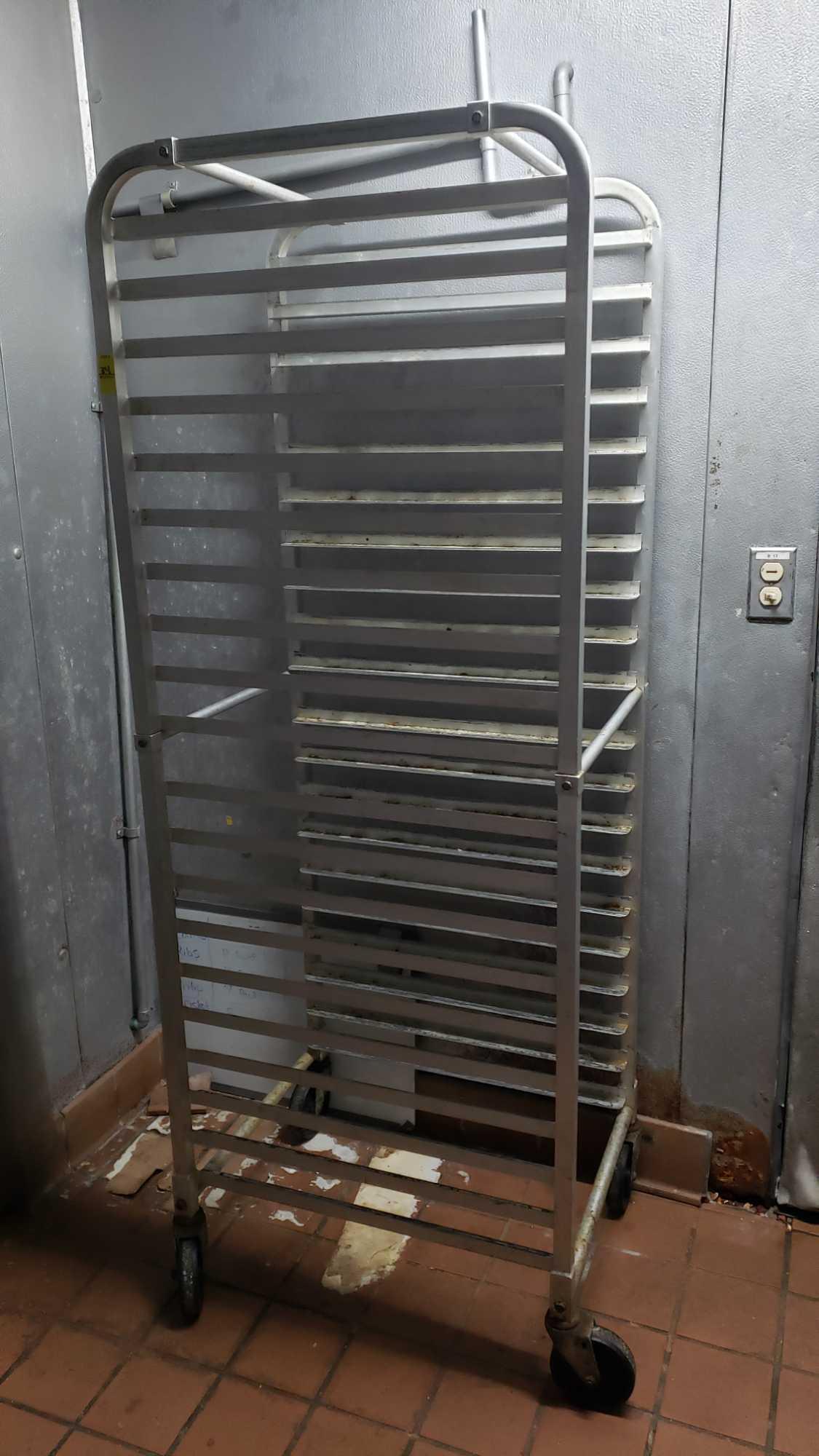 ROLLING ALUMINUM BAKERS RACK