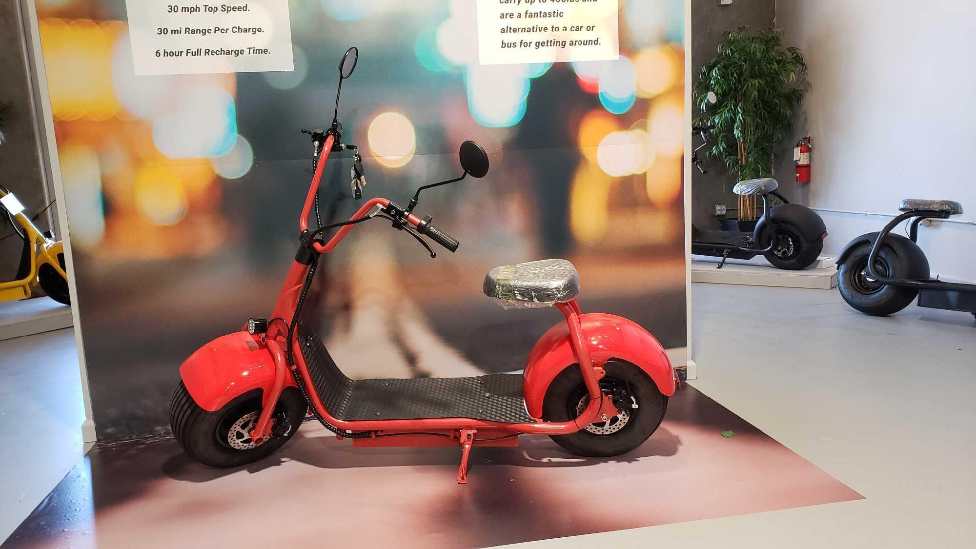 RED ZOOMER 1 ELECTRIC SCOOTER NEW IN BOX