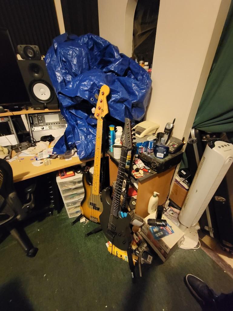 ALL ELECTRIC GUITARS AND MORE