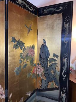 LACQUERED EIGHT PANEL SCREEN