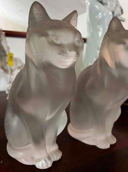 LALIQUE FROSTED CRYSTAL CATS